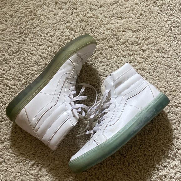 White vans high tops - Picture 1 of 3